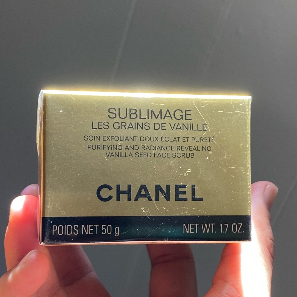 CHANEL Sublimage exfoliate